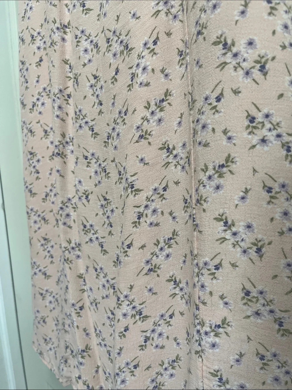 American Eagle Outfitters Light Pink Floral Chemise